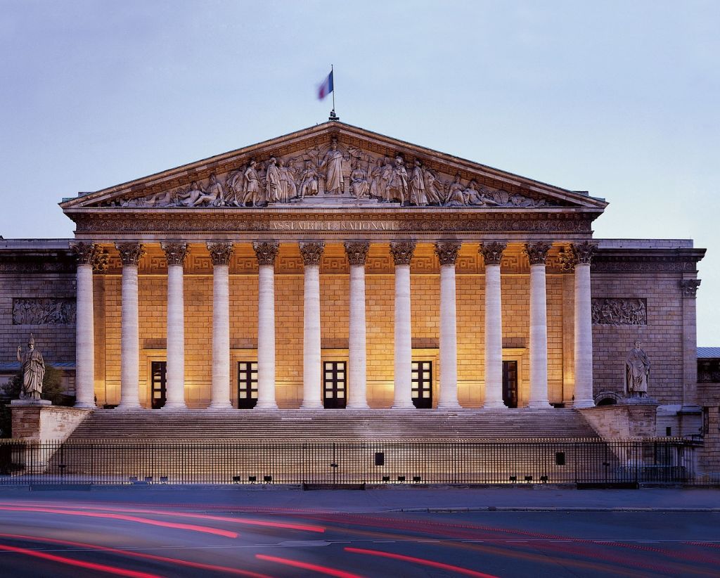 Assemblée Nationale de nuit